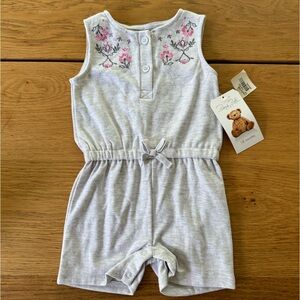 NWT Rene Rofe Romper with floral embroidery